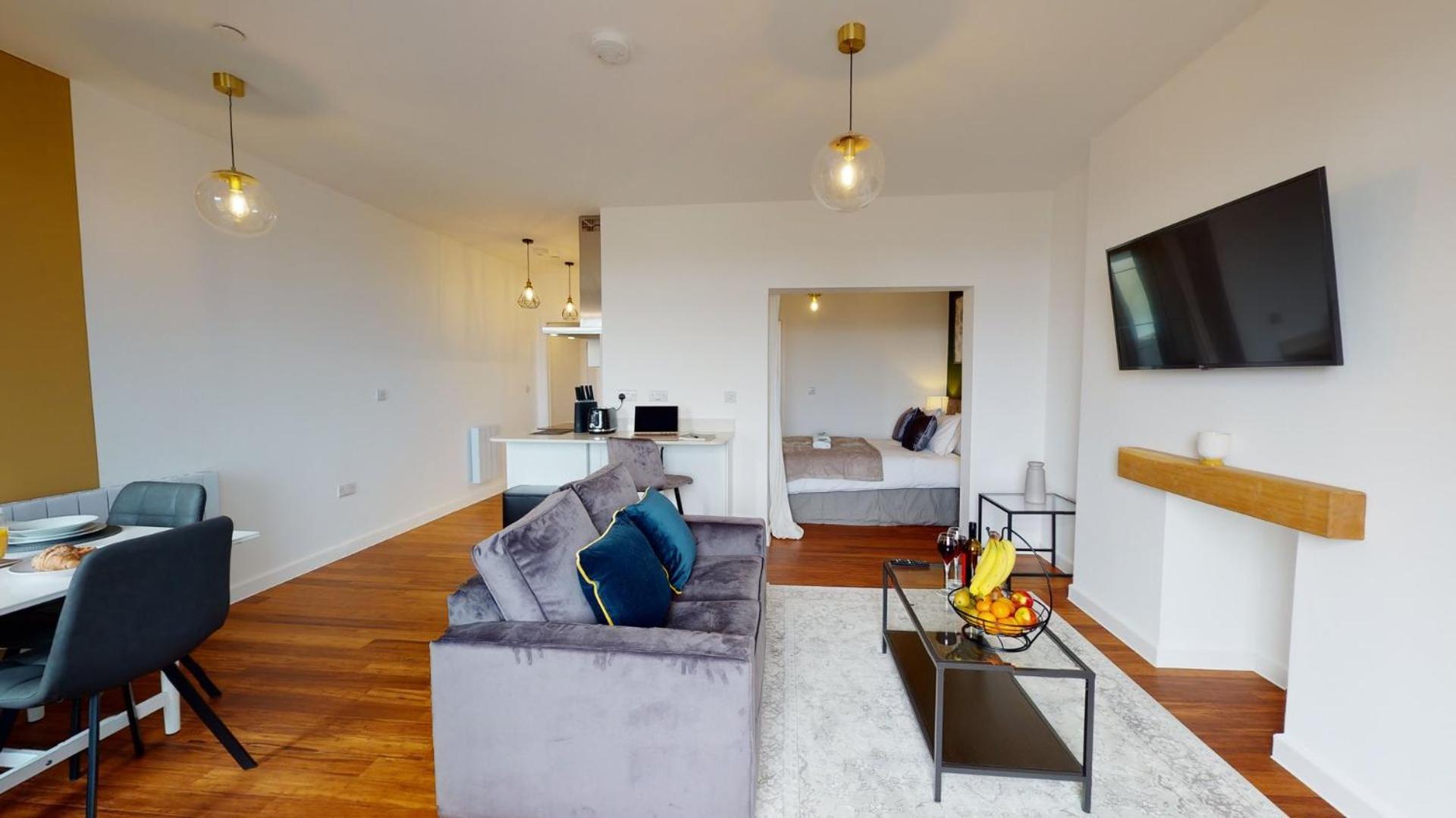 Studio Apartment With 65" Smart Tv نيوبورت المظهر الخارجي الصورة